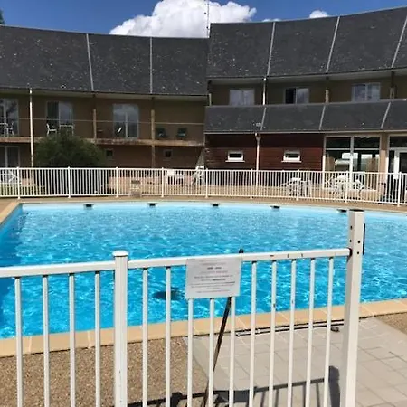 Appartement Normandie Avec Piscine Et Jardin Equemauville Exterior photo