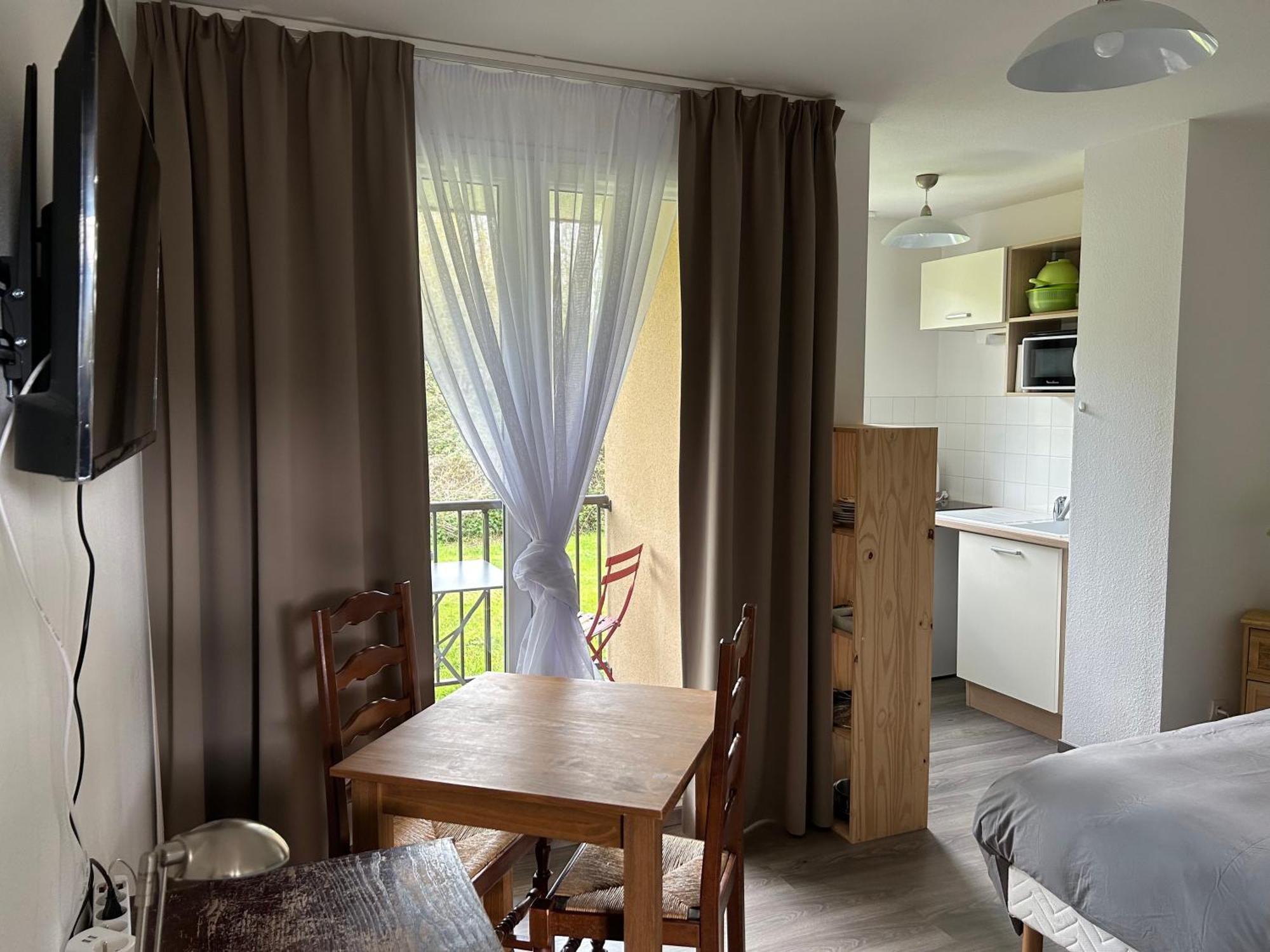 Normandie Avec Piscine Et Jardin Apartment *