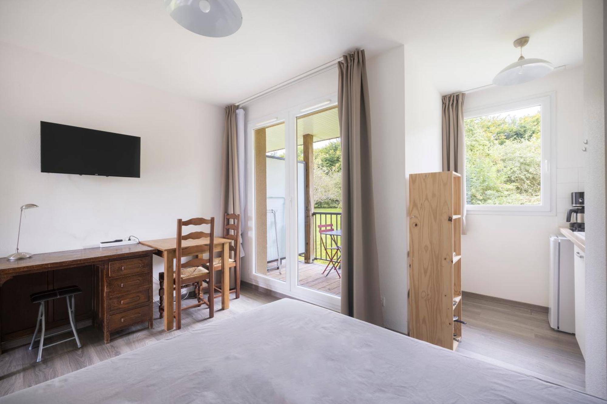 Apartment Normandie Avec Piscine Et Jardin Équemauville